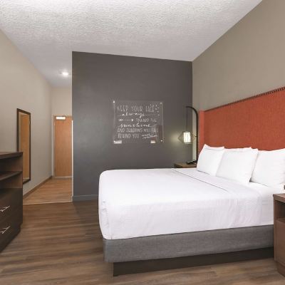 King Room-Non-Smoking La Quinta Inn & Suites by Wyndham South Jordan Promo Code