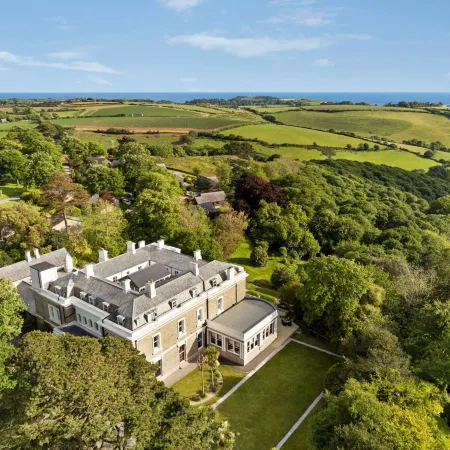 Trenython Manor Отели в г. Пар