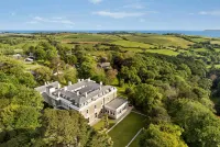 Trenython Manor Отели в г. 