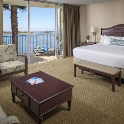 Bay View King Studio with Sofabed and Kitchenette Bahia Resort Hotel Promo Code