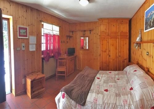 双人房（带独立浴室）