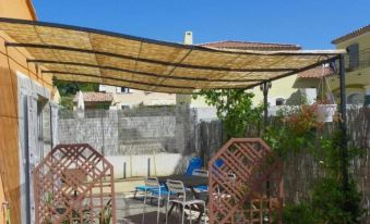 Studio in La Ciotat, with Furnished Terrace and Wifi - 200 m from The Beach