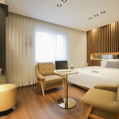 Premium Double (Sequential Assigned From 9 Th Floor To 2 Nd Floor, Floor Number And Number Cannot Be Pre-Assigned) Urban Promo Code