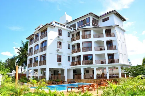 Zanoceanique Hotel