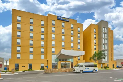 City Express by Marriott Monterrey Norte Hotele w: 