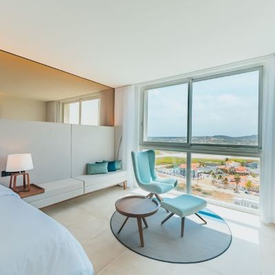 Suite, Non Smoking (2 King & 2 Single Beds, Island View)