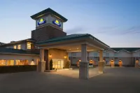 Days Inn by Wyndham Swift Current Hotels in 