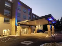 홀리데이 인 익스프레스 윌리엄스버그 바이 IHG  호텔