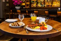 Grand Park Hotel Vancouver Airport, Ascend Hotel Collection