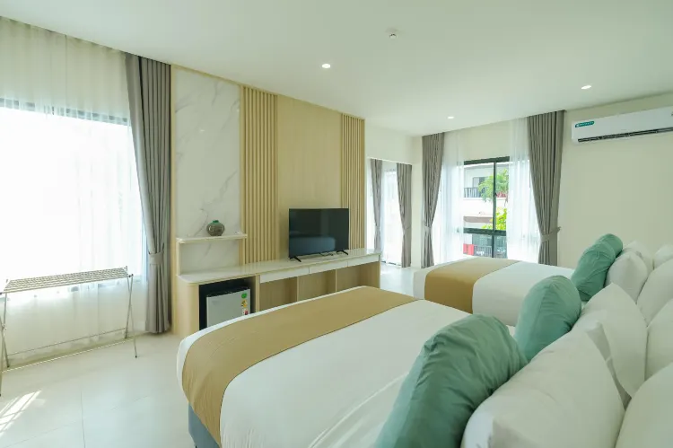 Homey Room With Private Pool