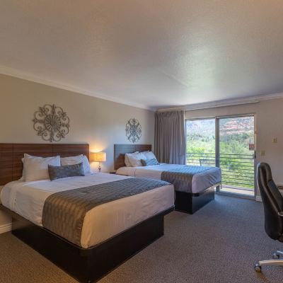 Queen Room With Balcony Cedars Resort Promo Code