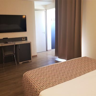 Deluxe Double Room, 1 Bedroom Astra Hotel Promo Code