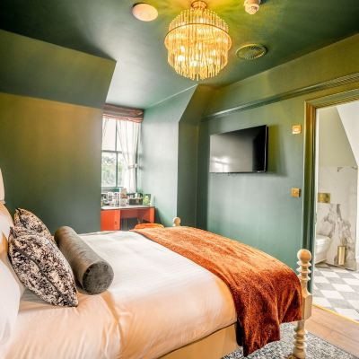 Deluxe King Room Hunton Park Hotel Promo Code