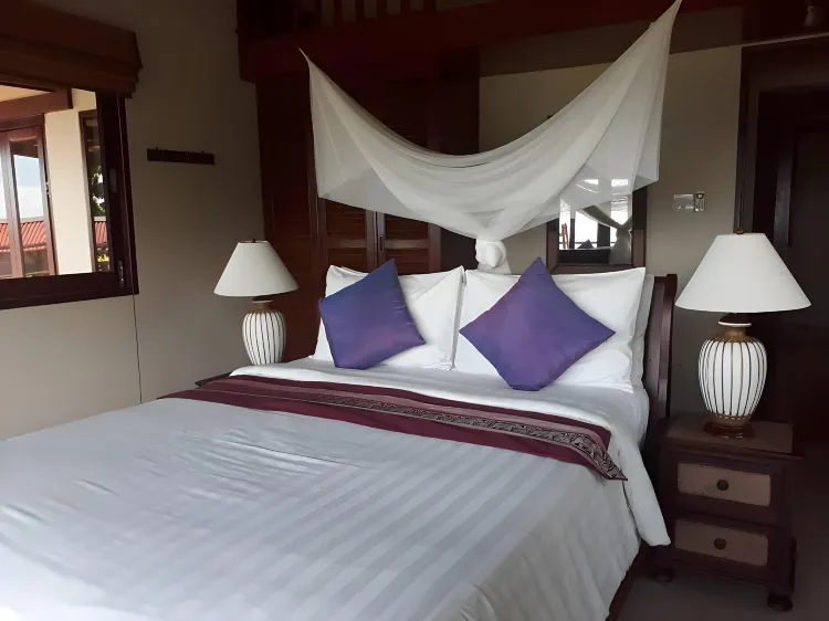 วิลล่าสีม่วง