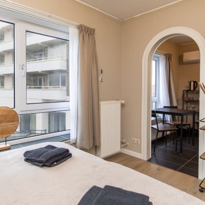 Queen Studio Pension Blankebil Promo Code