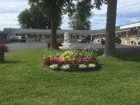 Tay Inn Hotels in Lanark County