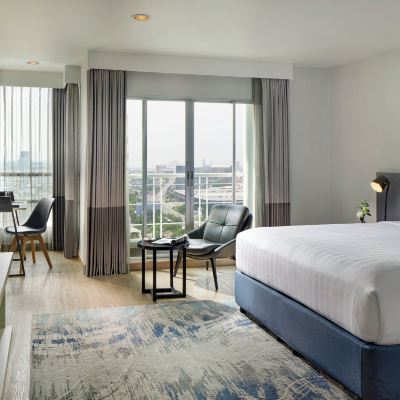 特大床一室公寓 莎瑪阿索克湖景服務式公寓優惠