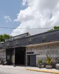 Escentrike Hostal