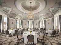 Fairmont Hotel Macdonald