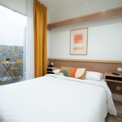 Standard Double Room Hôtel Edgar Quinet Promo Code