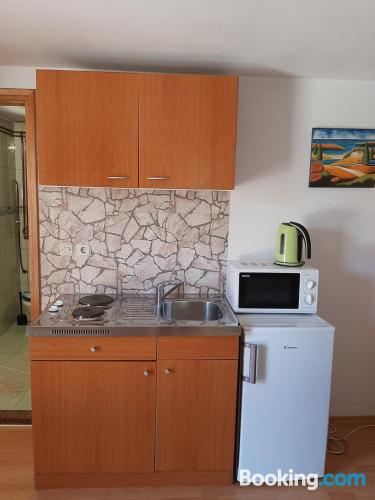 带露台一室公寓