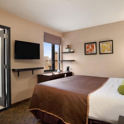 King Room with City View Hotel Richland Les Promo Code