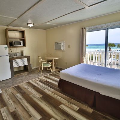 Two-Bedroom Suite Palm Grove Promo Code