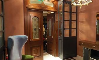 Veritas Boutique Art Hotel - Housity