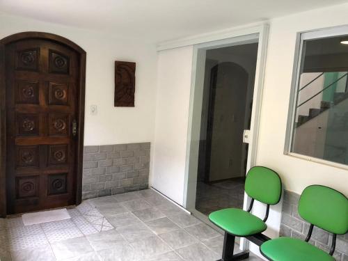 两卧室联排别墅