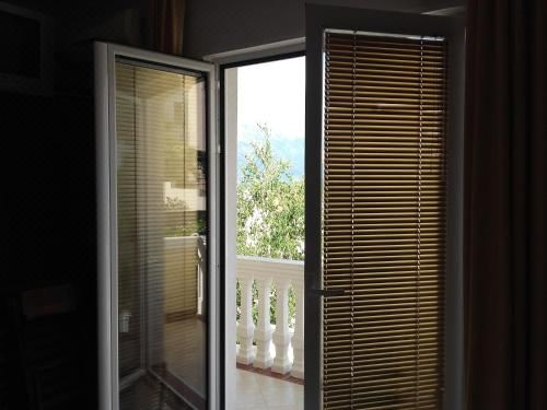 一室房（带阳台）