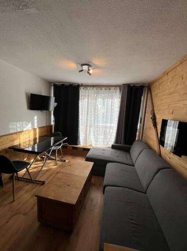 一室公寓带阳台