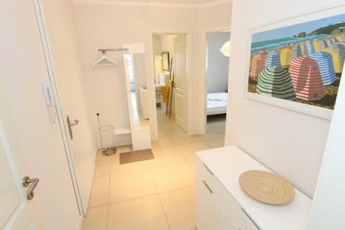 带阳台的两卧室公寓