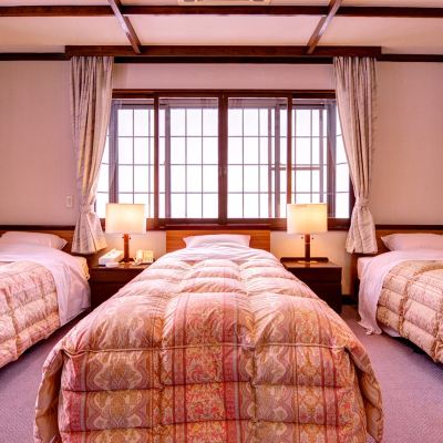 ゲストルーム(ご利用人数3名)(浴室) リゾート　イン　ちろり庵 クーポン