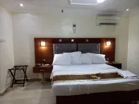 77 Palms Hotel