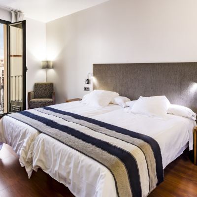 Triple Room With Balcony Monjas Del Carmen Hotel Promo Code