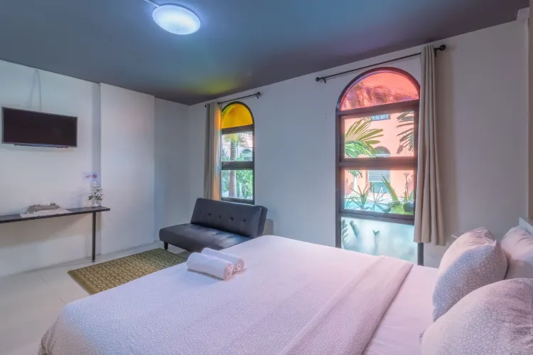 ห้องสวีท วิวสระน้ำ