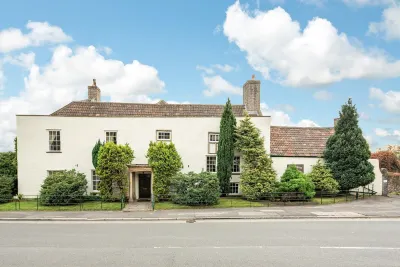 Compton House Hotels in 