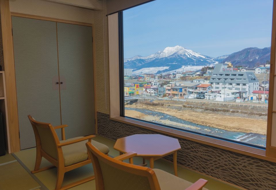 客房（带浴室）