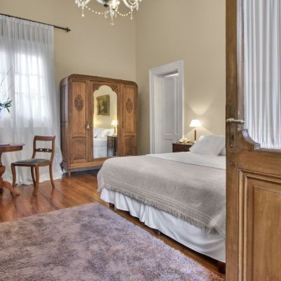 Deluxe Double or Twin Room Hotel del Casco Promo Code