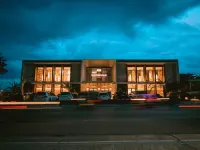 The Maximilian Hotel Hotels in Cauayan
