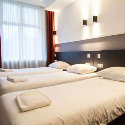 三人間 莫納法酒店優惠