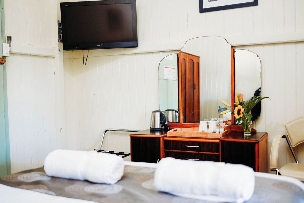 标准房， 无烟房， 公共浴室 （Double）