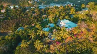 Amazing mountain top home with pool Hotels in 