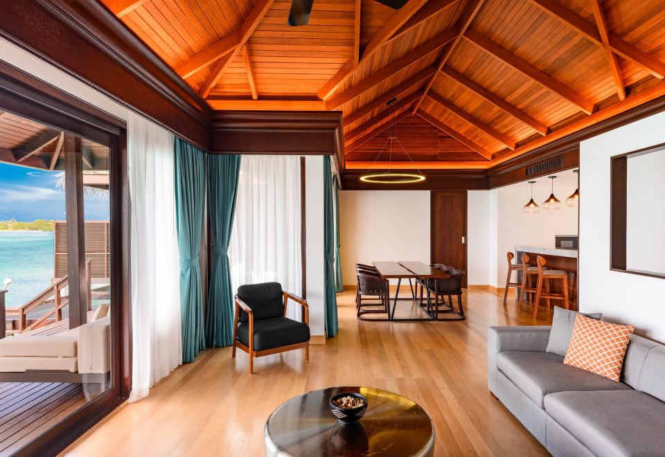 兩臥室水上別墅，兩臥室套房，臥室1: 1張特大床，臥室2：1張特大床，海景