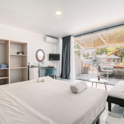 Junior Suite With Pool View Bamboo Suites Promo Code