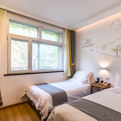 觀景雙床房 樂盟飯店（北京南鑼鼓巷什剎海地鐵站店）優惠