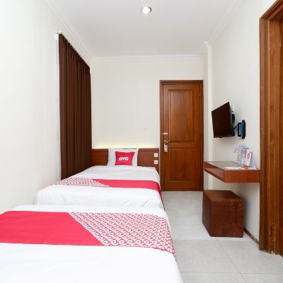 Deluxe Twin Room OYO 2327 Pagsis Village Promo Code