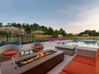 La Quinta Inn & Suites by Wyndham Braselton Hotels in Braselton