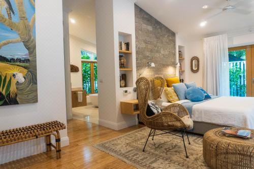 Pineapple Petes Beach House Holiday Home