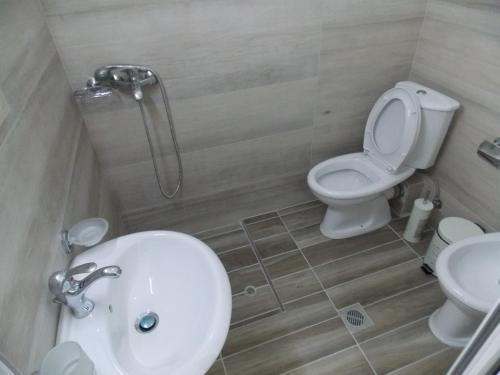 带阳台的三人房